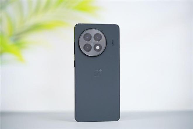 ：最具性价比的骁龙8至尊旗舰 游戏水桶机皇！PP电子免费试玩一加Ace 5 Pro评测(图21)